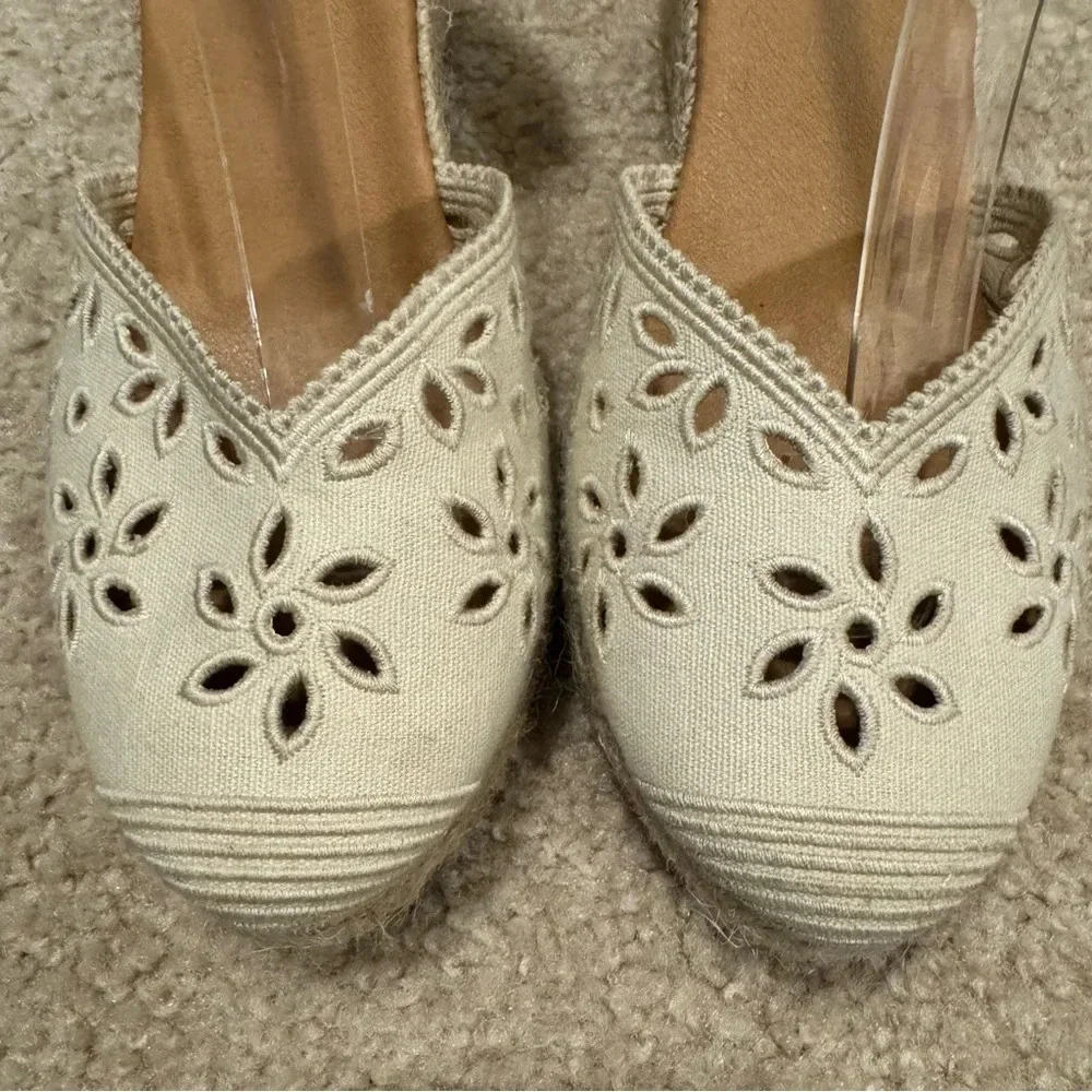 Maypol cream wedge